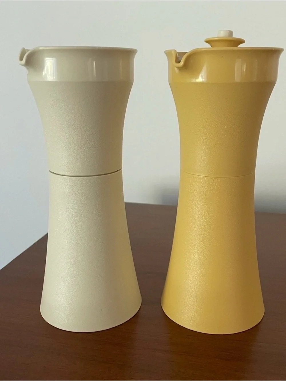 Tupperware Oil And Vinegar Cruet Salad Dressing Set Vintage - one lid missing